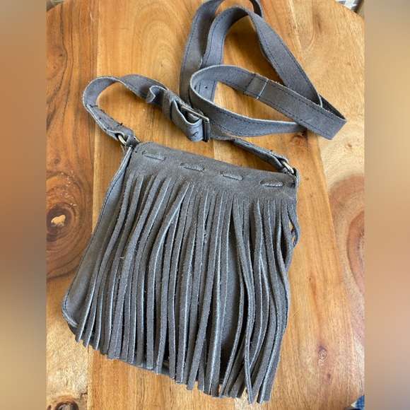 🔶Minnetonka Crossbody Handbag Mini Gray Suede Fringe Western Pouch Bag - Picture 2 of 4